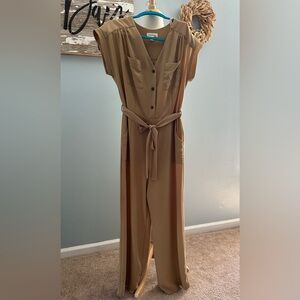Monteau pantsuit size L (fits more like a M)